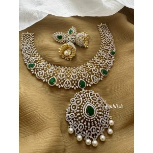 Royal AD Flower Short Neckpiece - Green