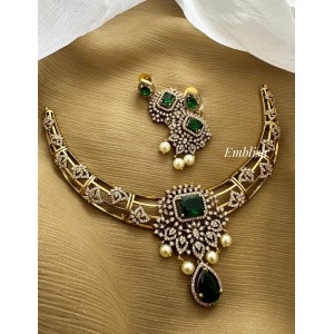 Fancy AD Tear Drop Neckpiece Set - Green