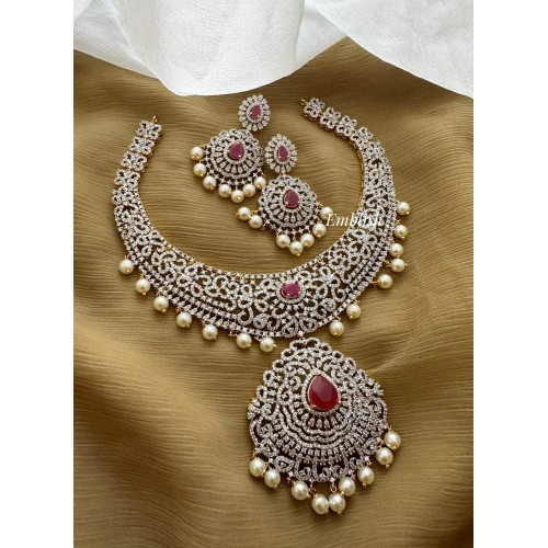 Royal AD Flower Intricate Pendant Pearl Drop Short Neckpiece - Pink