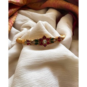 Kundan Jadau Flower Kada Bangle