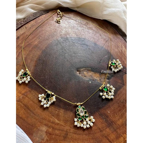 Kundan Jadau Flower Invisible Chain Neckpiece - Green