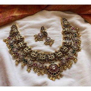 Grand Kemp Antique Lakshmi Flower Short Neckpiece - Gold Beads