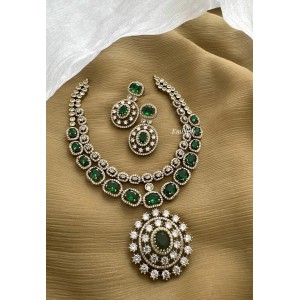 Royal Victorian Flower Pendant Double Layer Neckpiece- Green 