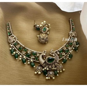 Victorian Peacock Pendant Short Neckpiece - Green