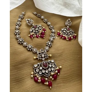 Victorian Peacock with  Flower Pendant Neckpiece - Red