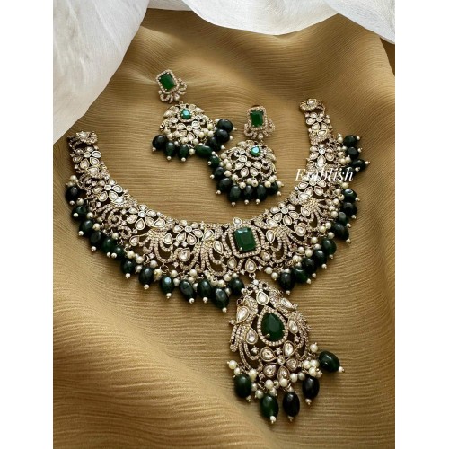 Victorian Double Peacock Intricate Flower Neckpiece - Green